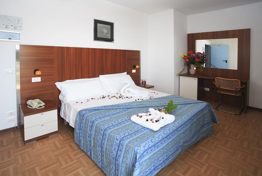 Hotel Aspe Bibione Exterior photo